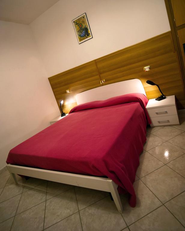 Albergo Magrini Della Genga Genga  Phòng bức ảnh