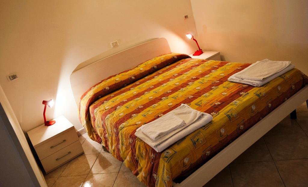 Albergo Magrini Della Genga Genga  Phòng bức ảnh