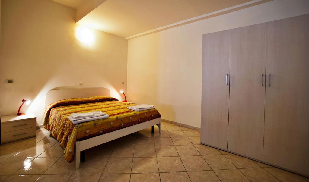 Albergo Magrini Della Genga Genga  Phòng bức ảnh
