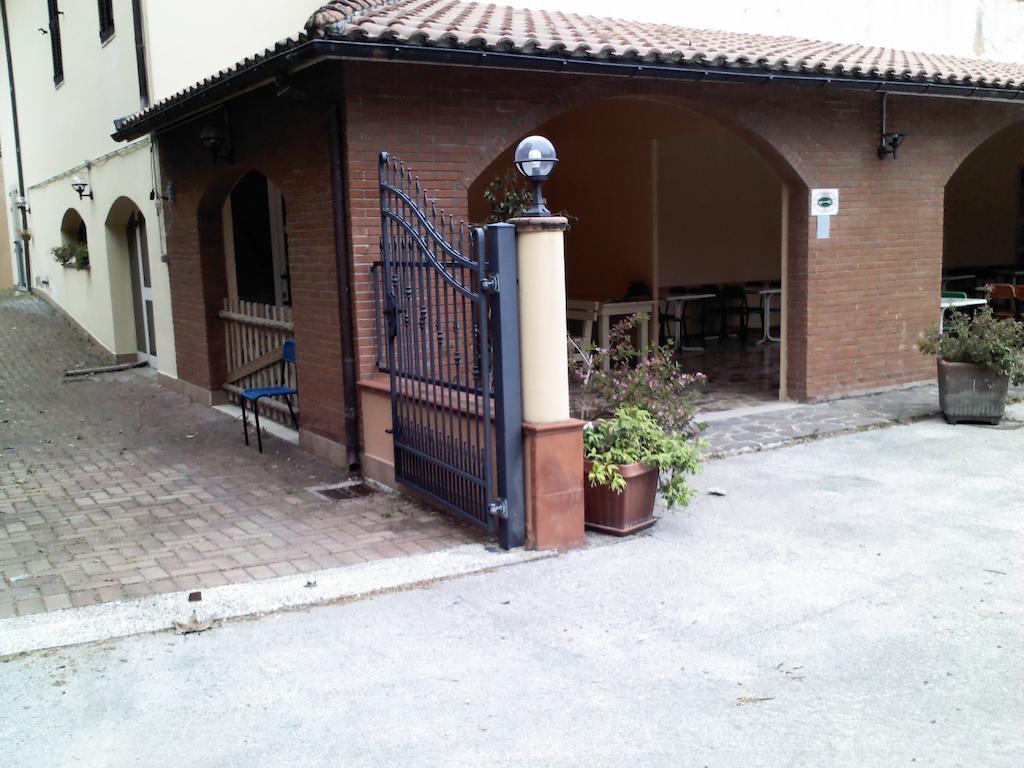 Albergo Magrini Della Genga Genga  Ngoại thất bức ảnh